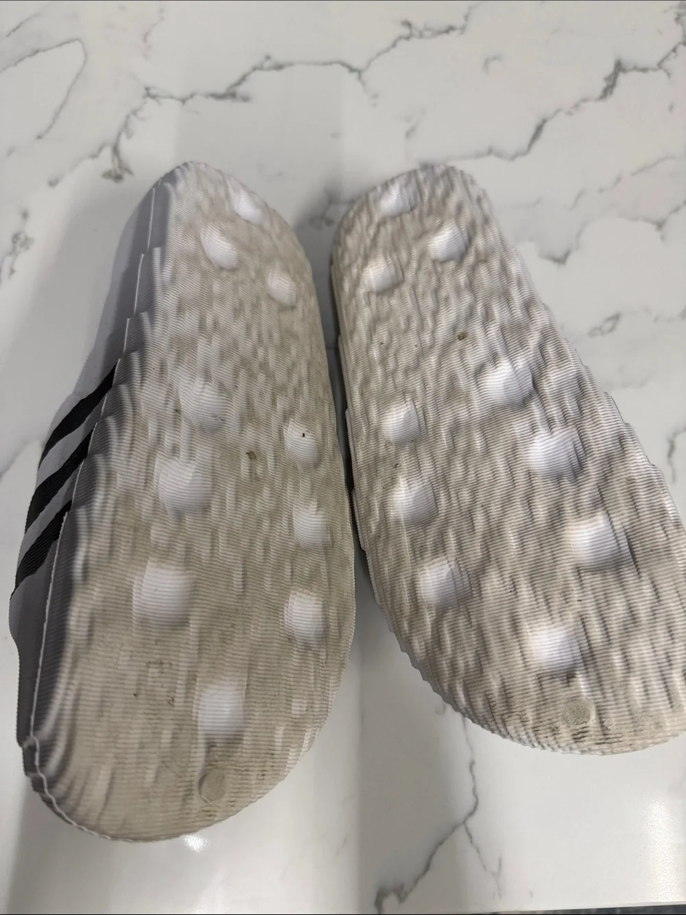adidas classic slide